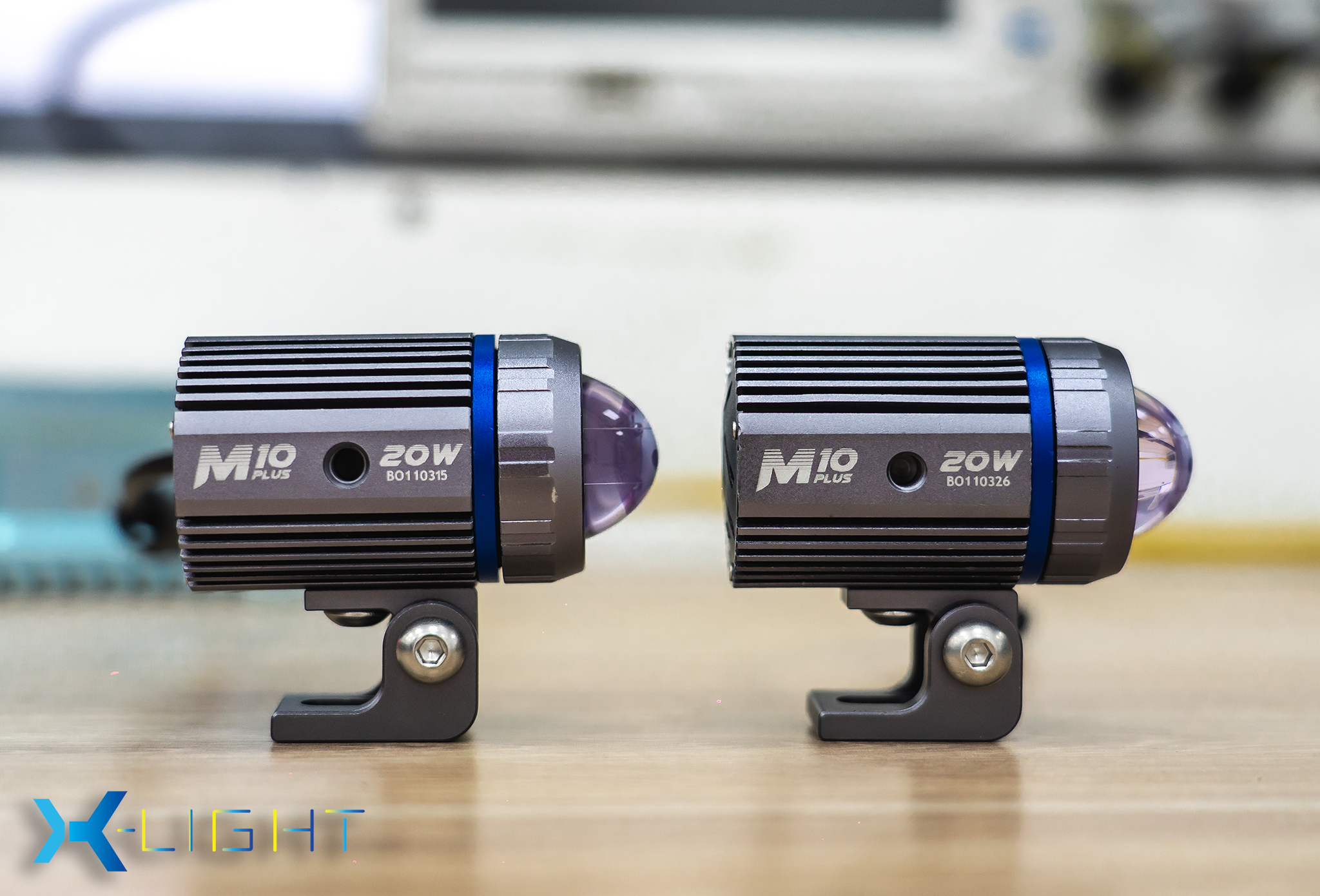 ĐÈN TRỢ SÁNG MINI X-LIGHT M10 PLUS