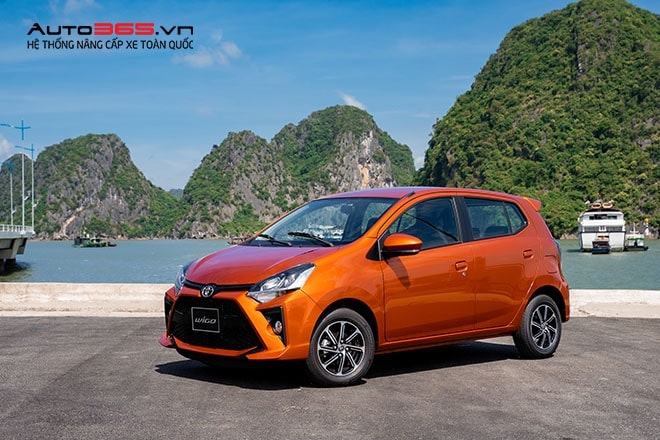 oyota Wigo có thiết kế thể thao năng động, với ưu điểm nổi bật là gầm xe cao và không gian rộng rãi nhất phân khúc