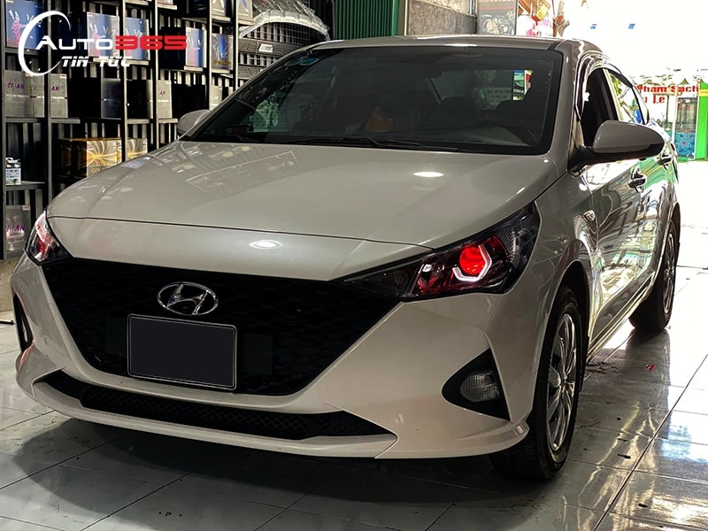 xe-Hyundai-Accent.jpg