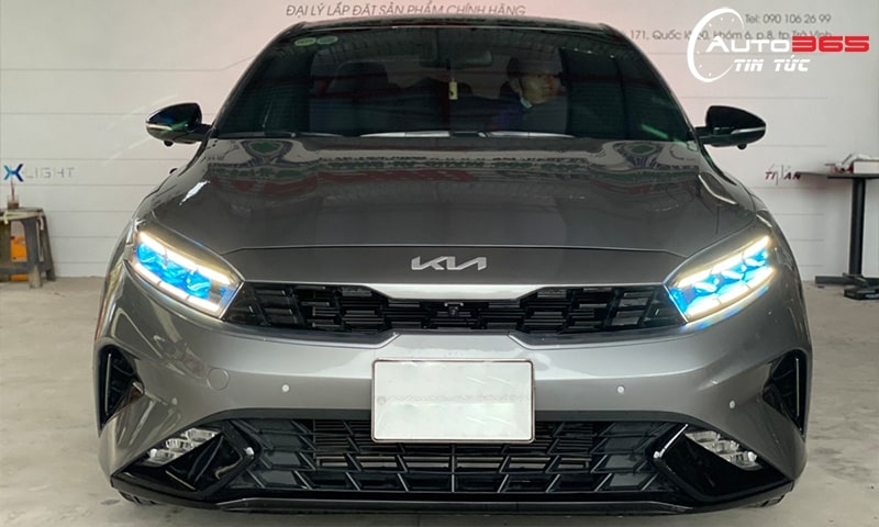 kia k3 độ bi 1.8inch đầu tiên trên thế giới