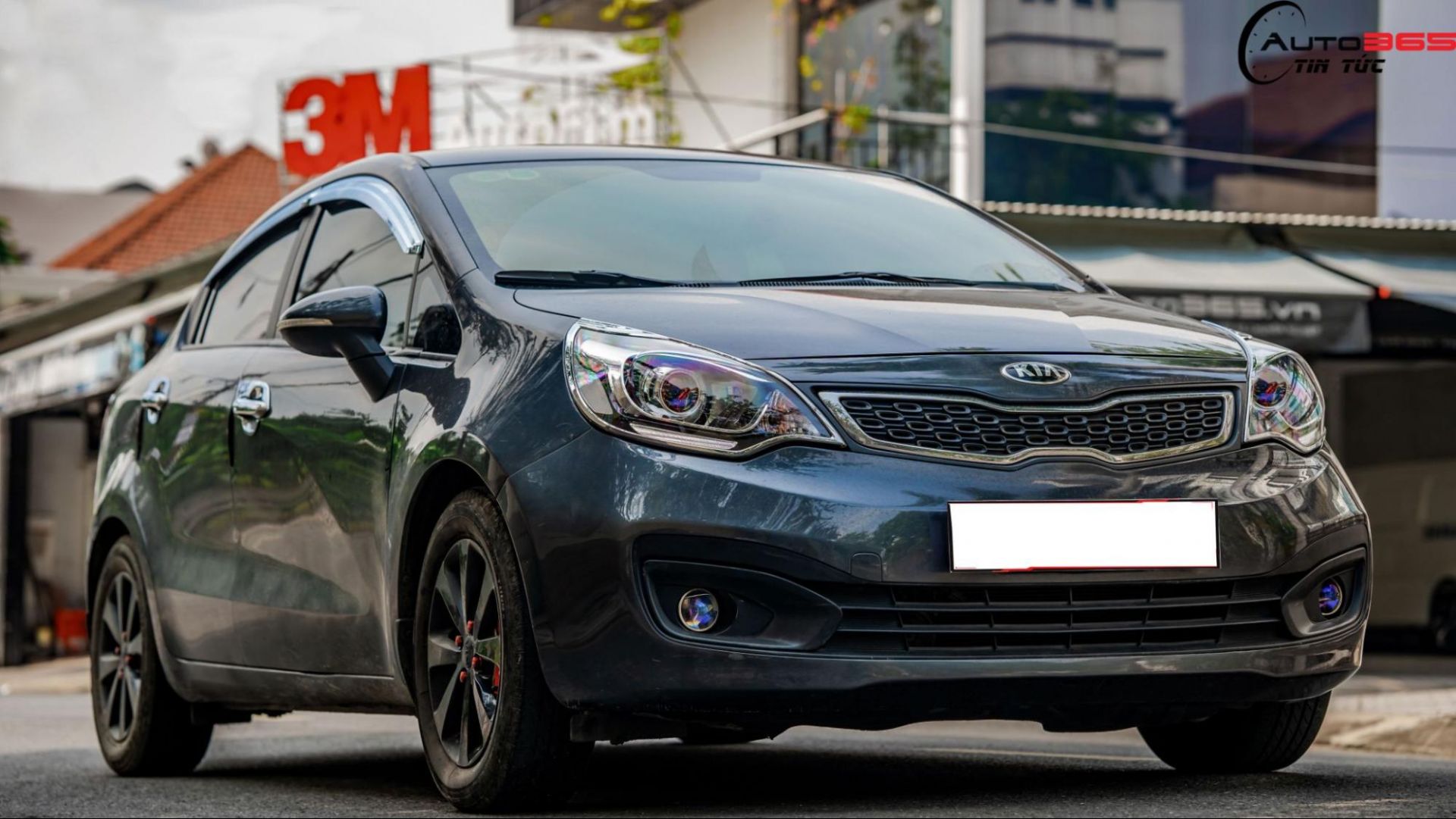 Kia Rio nâng cấp Titan Gold 2.0