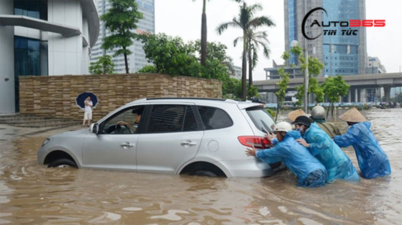Sự khác biệt giữa xe ô tô bị ngập nước và bị thủy kích.