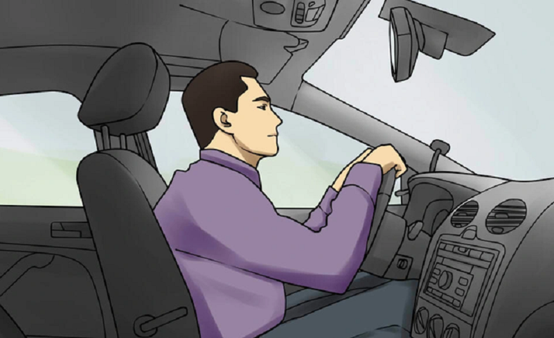 lỗi ngồi quá sát vô lăng