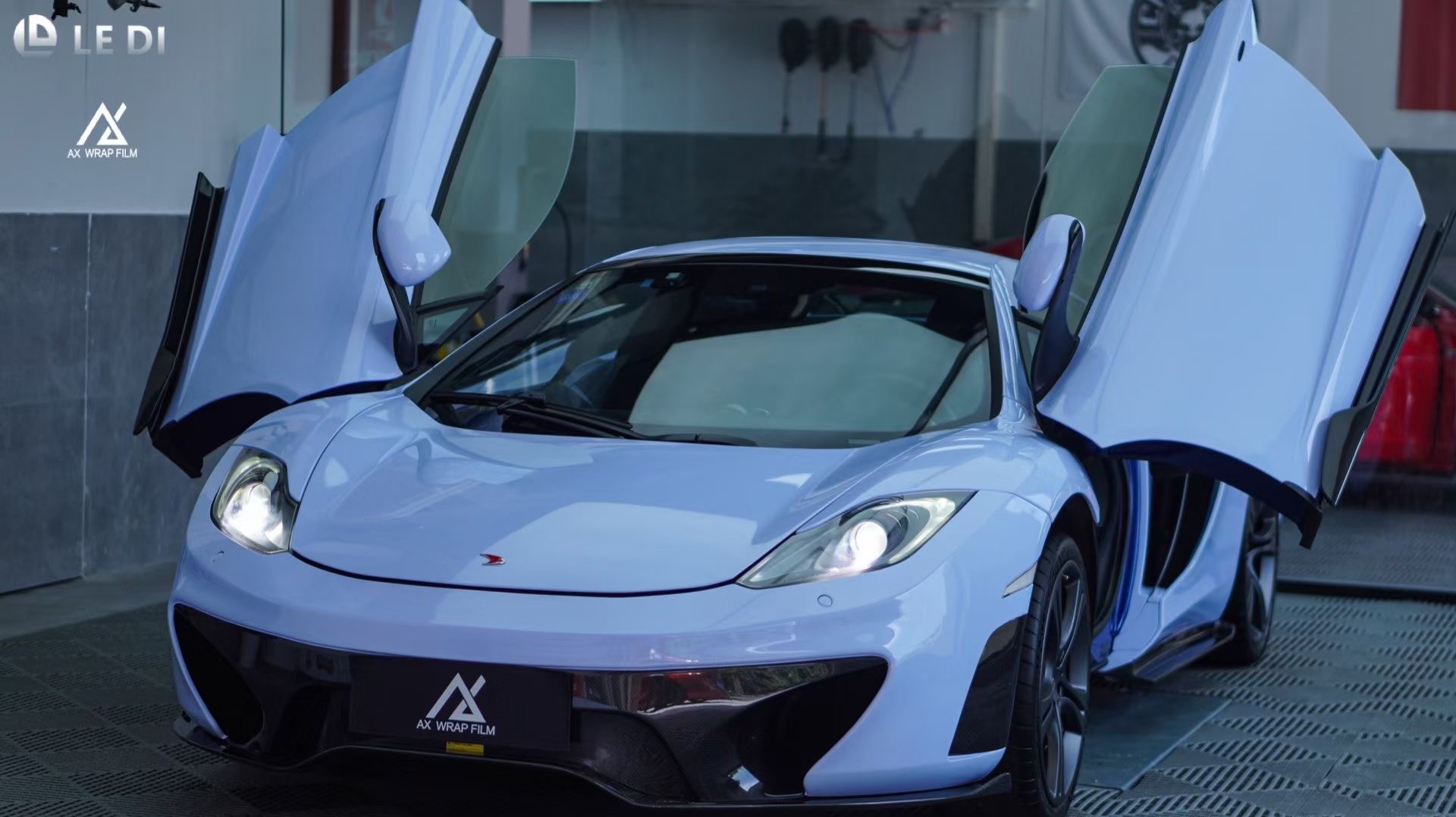 AX WRAP FILM GLOSS MISTY BLUE – XANH SƯƠNG BÓNG MCLAREN