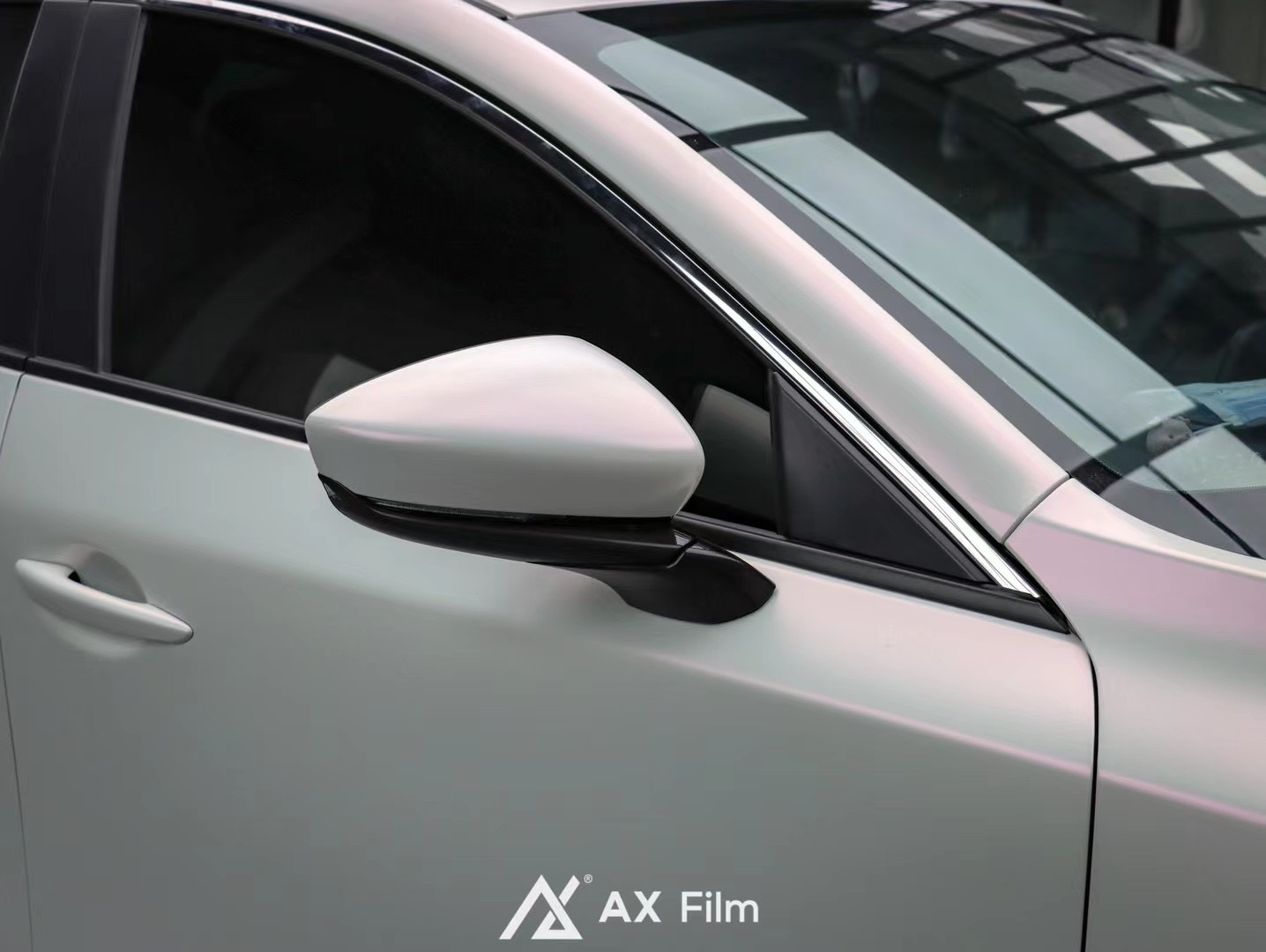 AX WRAP FILM PEARL METALLIC WHITE IRIDESCENT RED - NGỌC TRAI ÁNH KIM ĐỎ