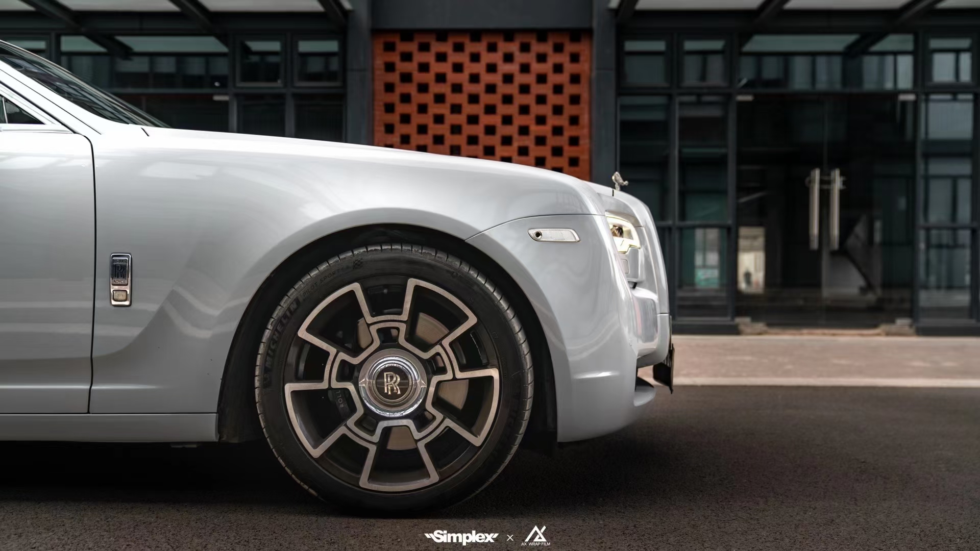 AX WRAP FILM ULTRA GLOSS VOLCANIC GRAY - MÀU TRO NÚI LỬA SIÊU BÓNG