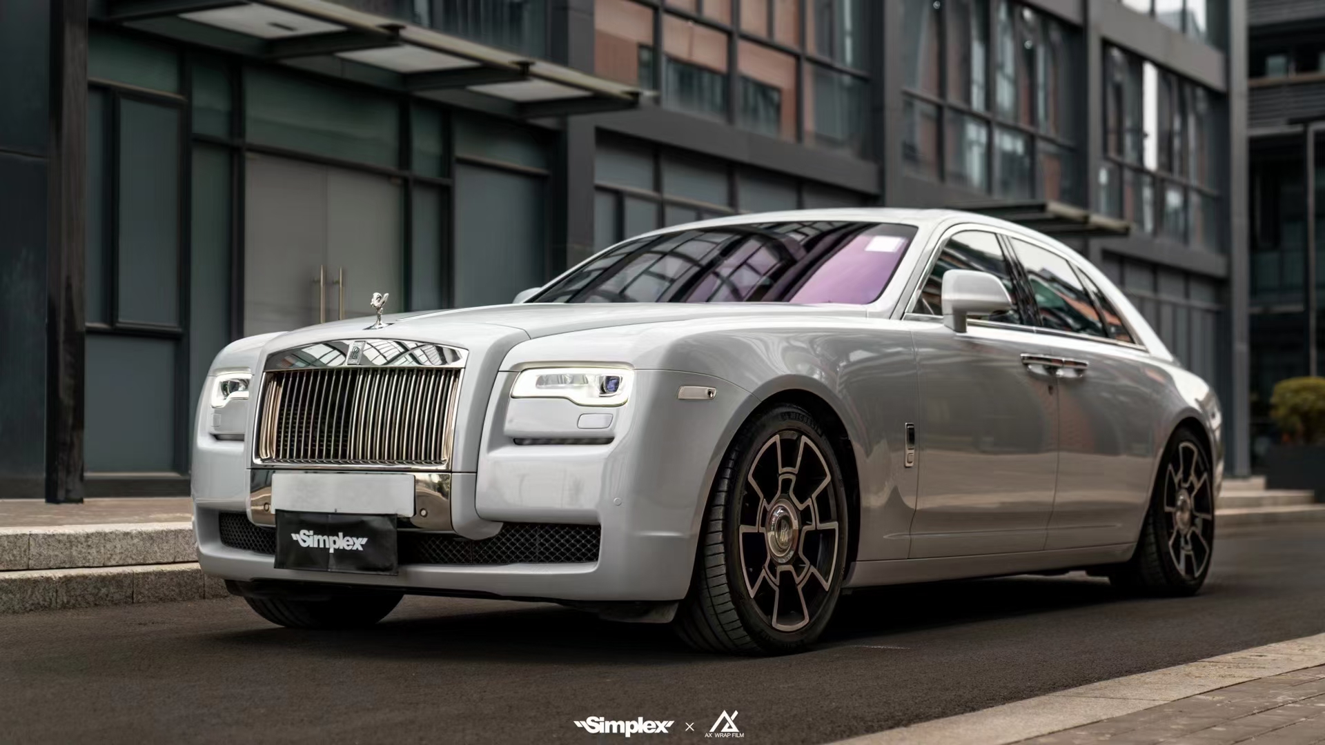 AX WRAP FILM ULTRA GLOSS VOLCANIC GRAY - MÀU TRO NÚI LỬA SIÊU BÓNG