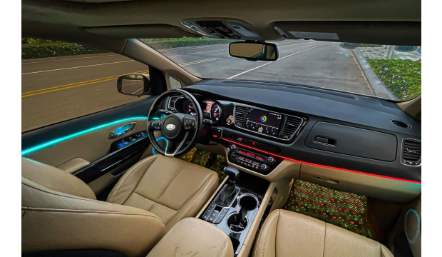 LED SÀN SAO TRÊN KIA SEDONA LIỆU CÓ LÀ THÚ VUI CHƠI LED MỚI CỦA CÁC CHỦ XẾ 2022?