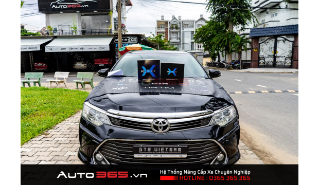 Toyota Camry Tăng Sáng Với Độ Bôi Bi Laser X-Light V20L và V30L
