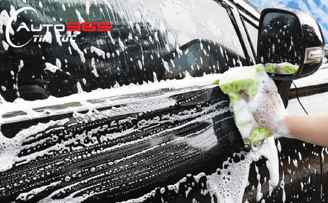 rửa xe bằng nước rửa chén là sai lầm