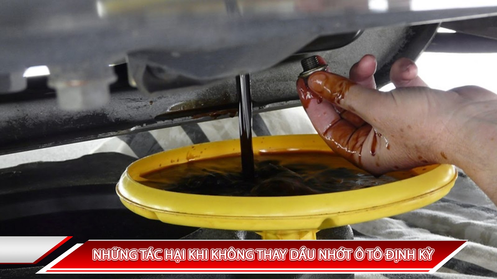 nhung-nguy-hai-khi-khong-thay-dau-nhot-o-to-dinh-ky.jpg