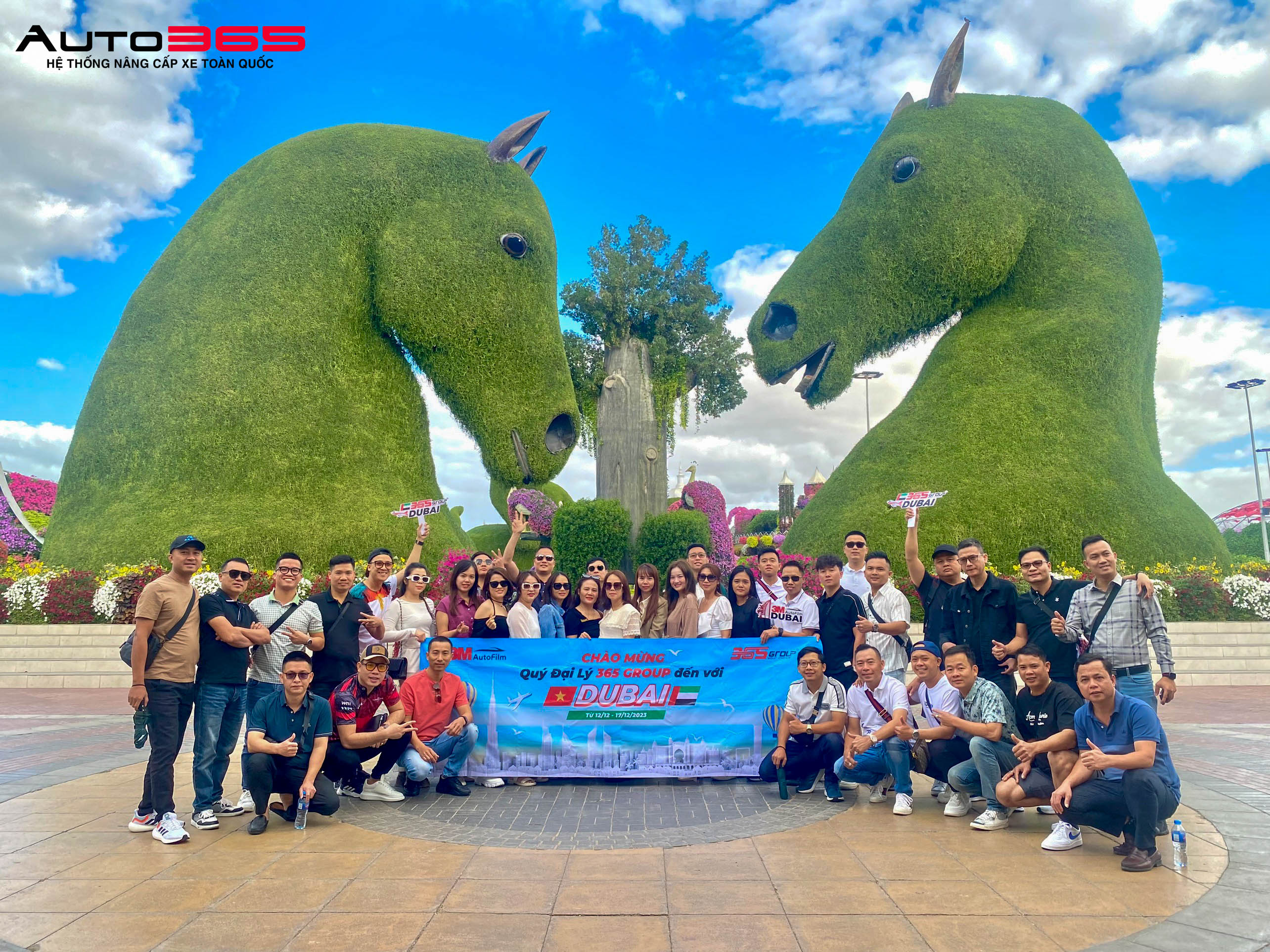 365-group-check-in-o-dubao-miracle-garden.jpg