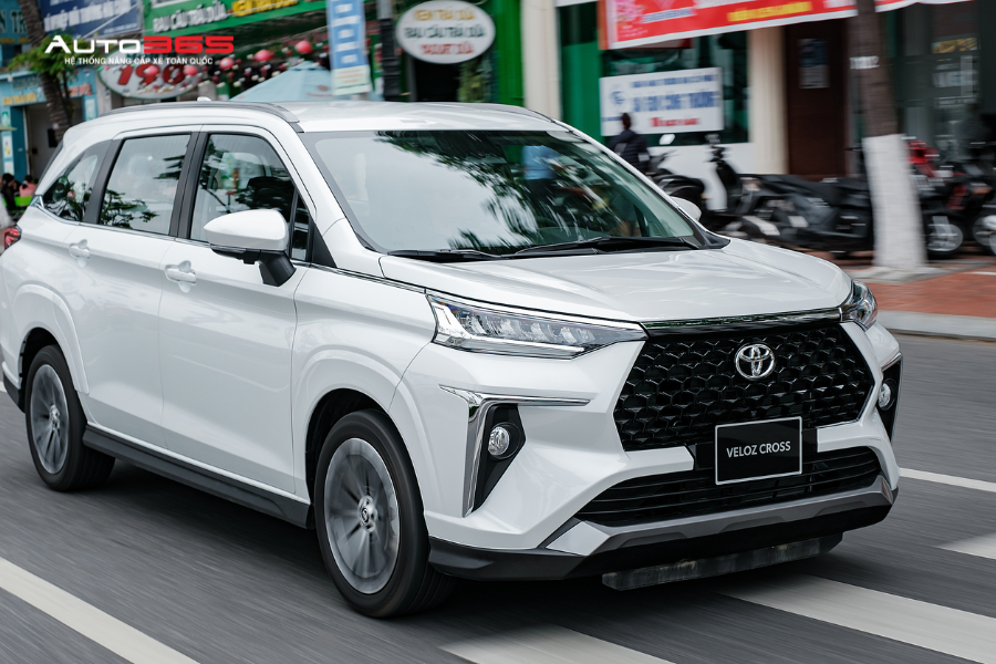 toyota-giam-50-le-phi-cho-khach-hang-1.png
