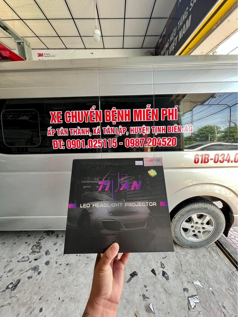 top xe tải nâng cấp tại auto365 - Xe cứu thương (Ngoại lệ)