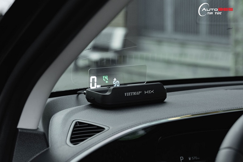 Kia Carens nâng cấp HUD H1X thông minh tại Auto365