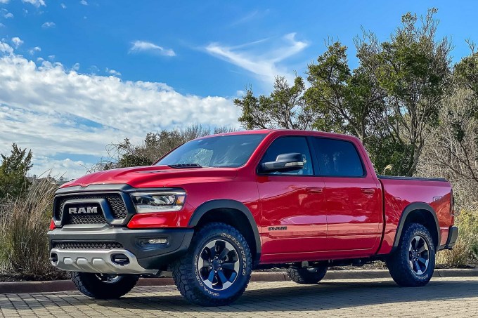 Một mẫu Ram 1500 Rebel lăn bánh ở Mỹ. Ảnh: Gear Junkie