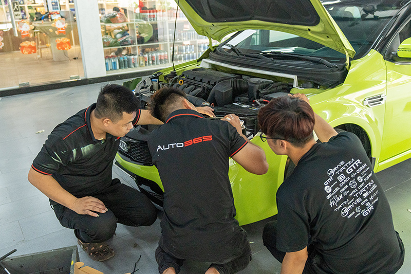 Do-den-o-to-tai-Auto365-Thu-Duc.jpg