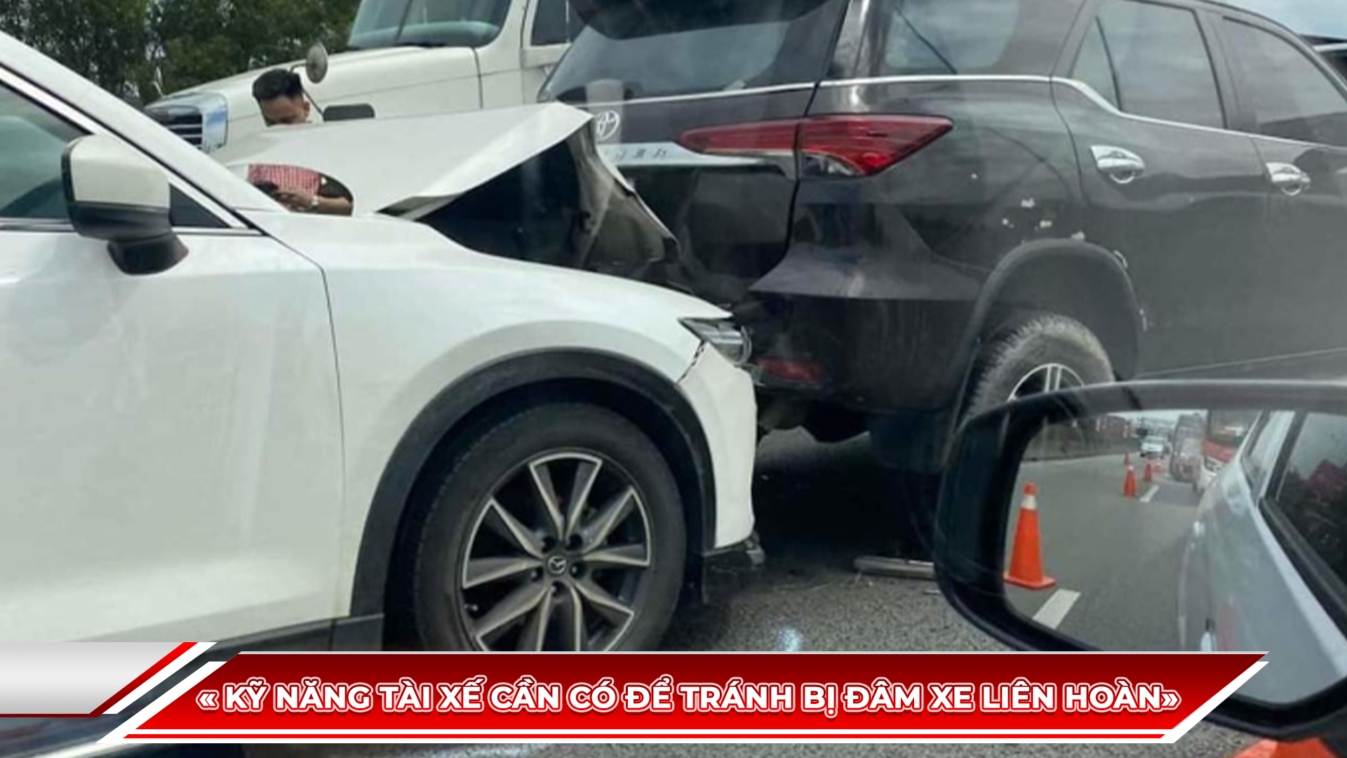 Các ô tô đâm dồn toa trên cao tốc TP HCM - Long Thành, tháng 10/2022. Ảnh: Anh Tâm