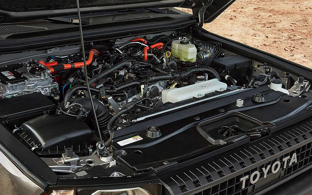 TOYOTA-LAND-CRUISER-2024-1.jpg