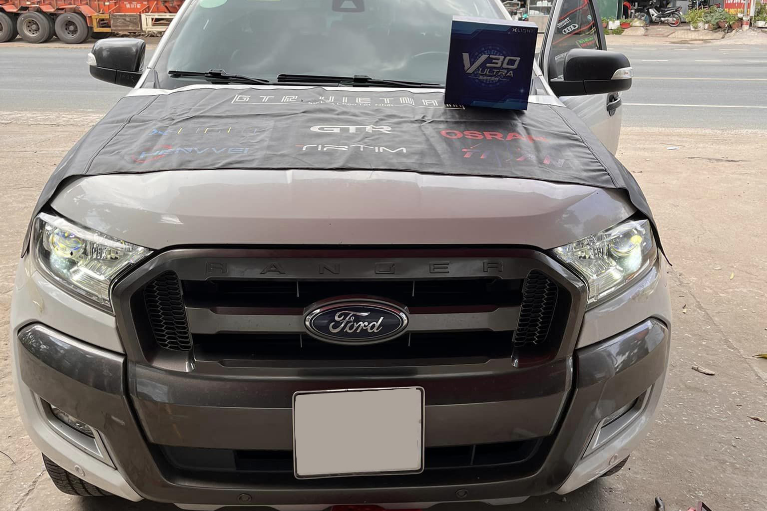 do-den-pha-cho-ford-ranger-27.jpg