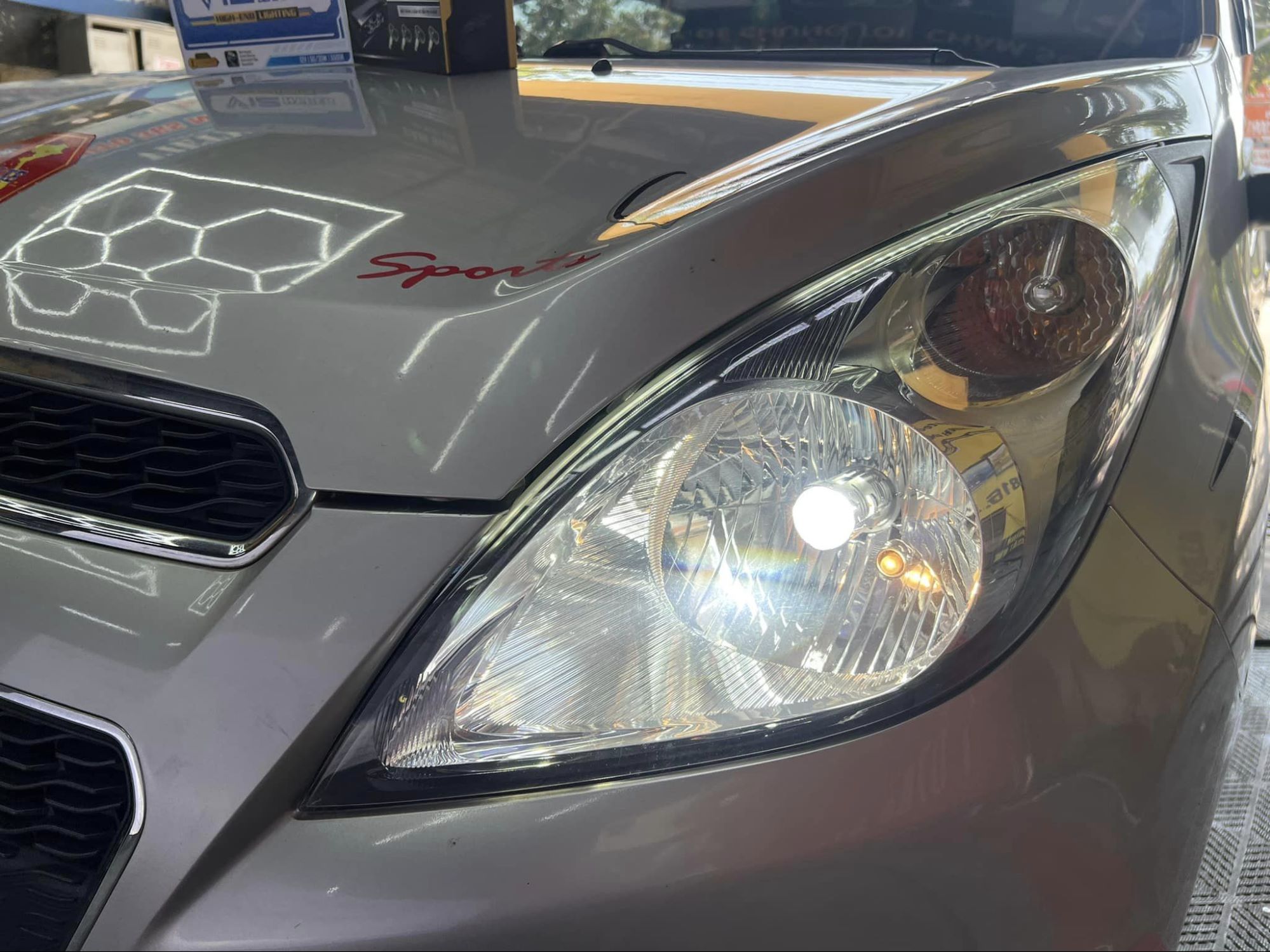 hinh-anh-xe-lap-bi-led-mini-x-light-v12-hyper-8.jpg
