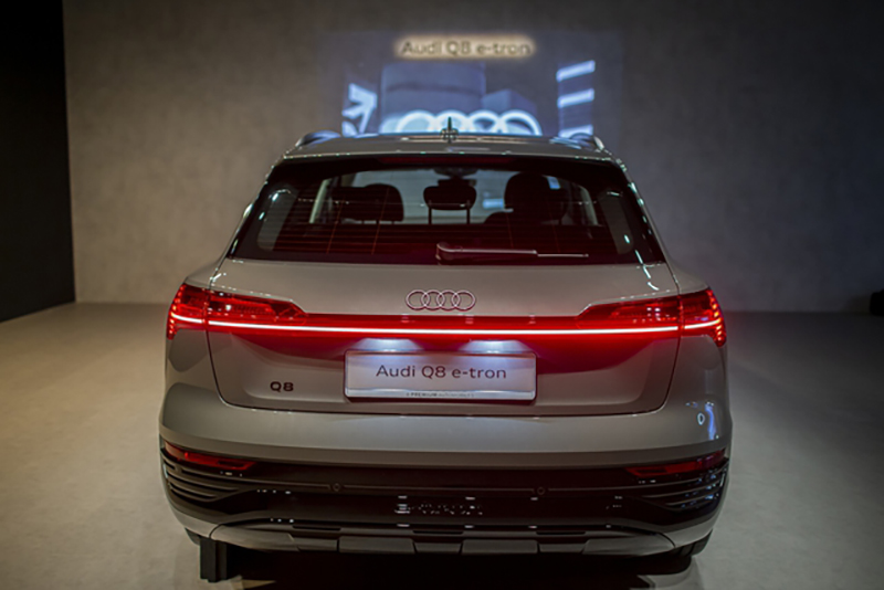 audi-q8-etron-3.jpg