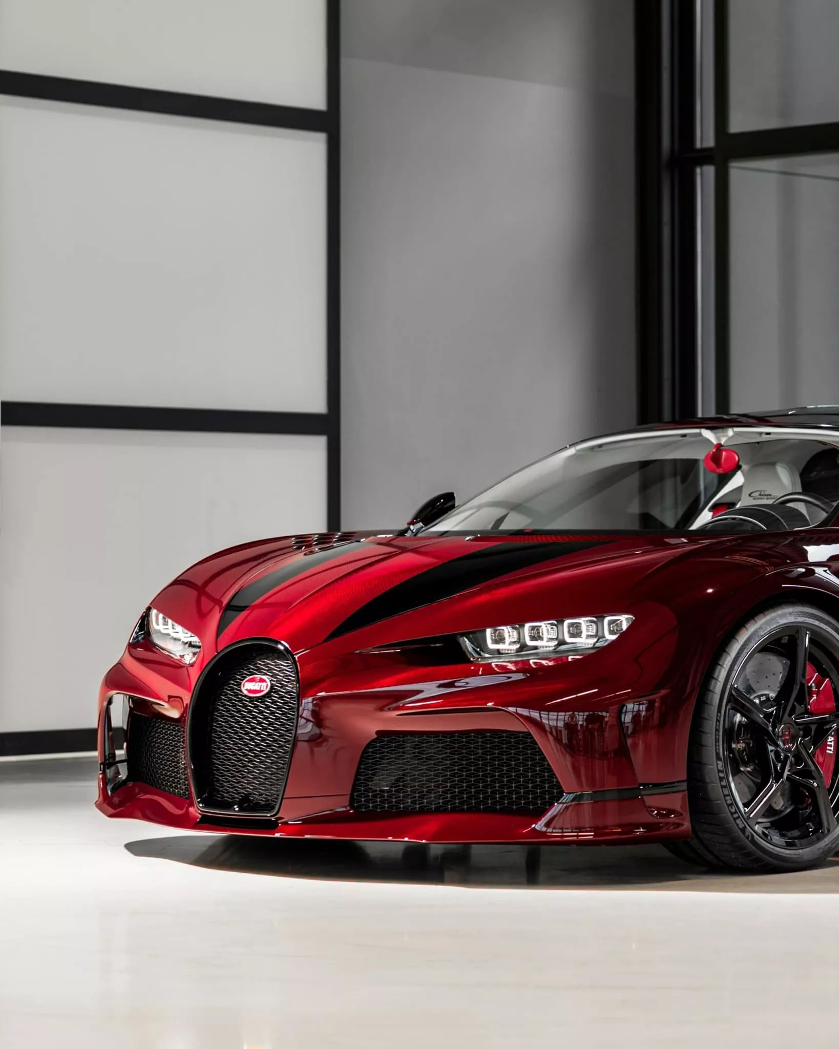 Bugatti Chiron auto365