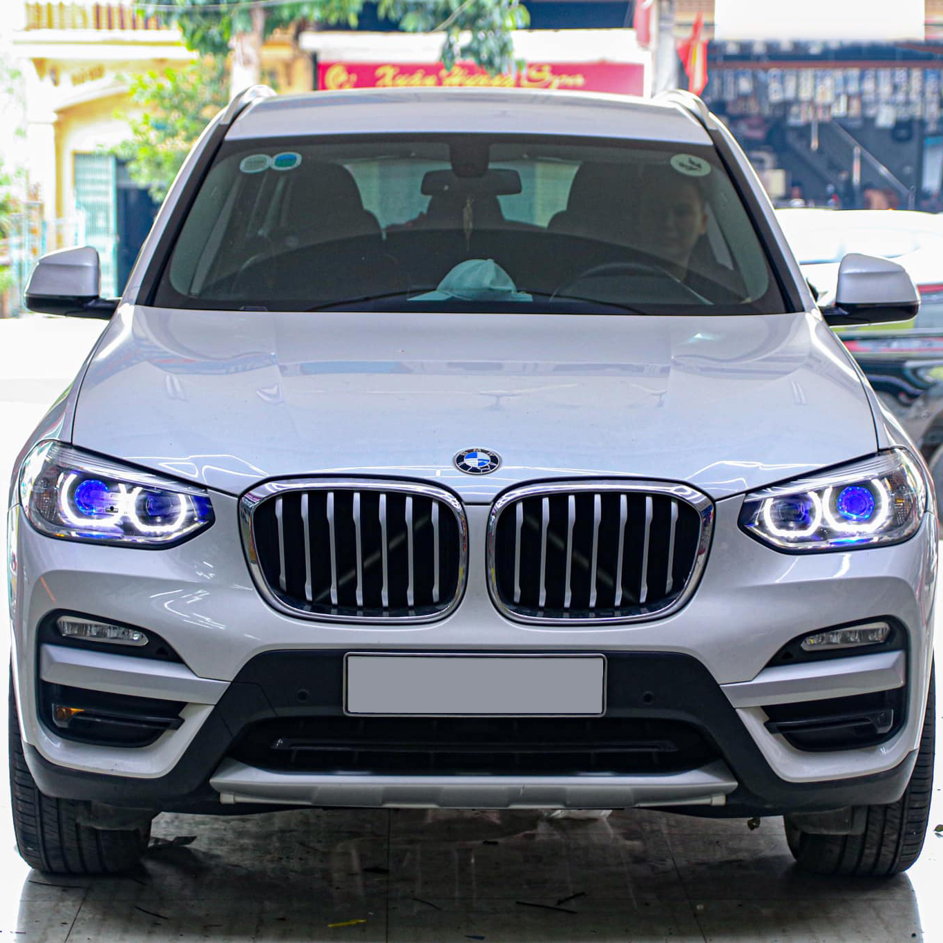 do-den-bmw-4.jpg