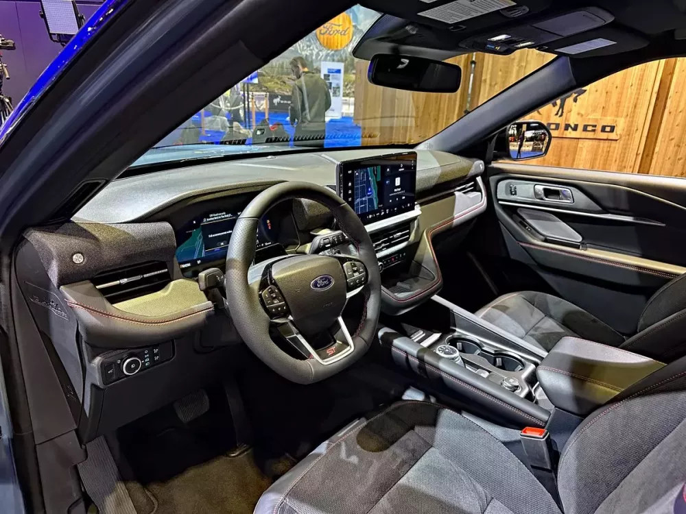 ford-explorer-2025-5.jpg