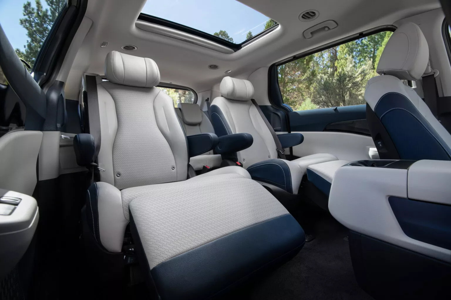 Kia Carnival 2025