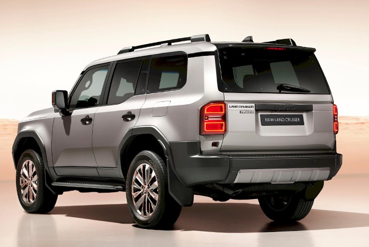 TOYOTA LAND CRUISER PRADO