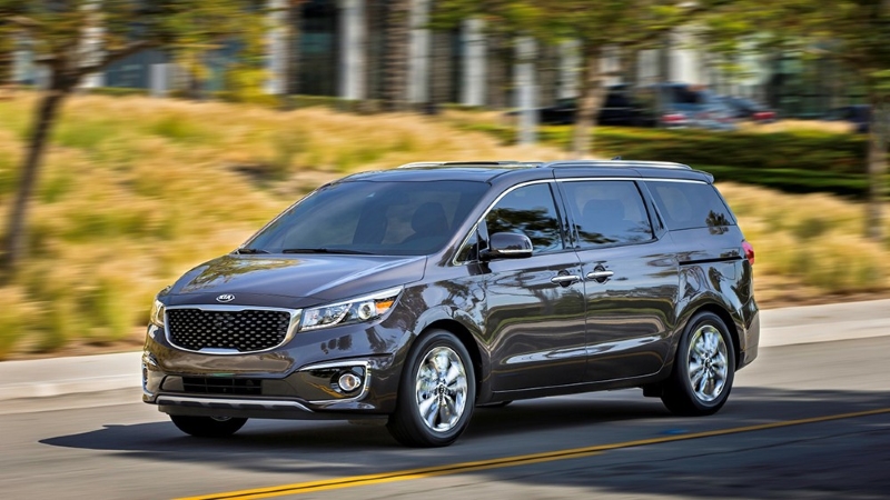 cac-doi-xe-kia-carnival-7.jpg