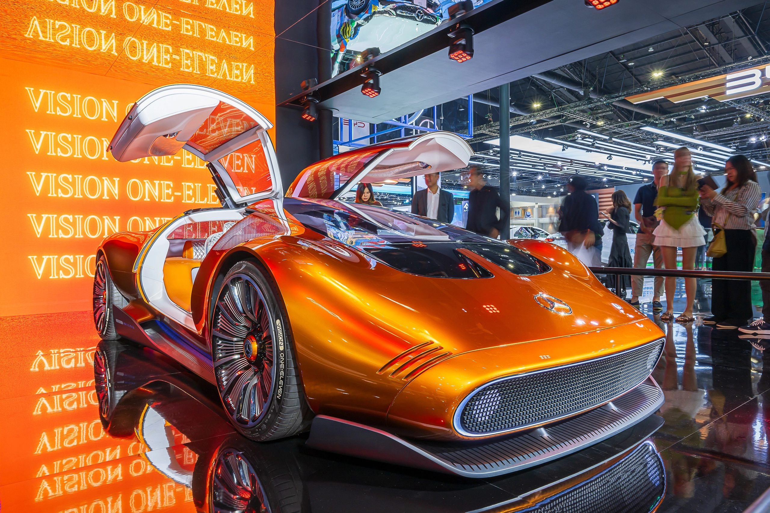 mercedes-benz-vision-one-eleven.jpg