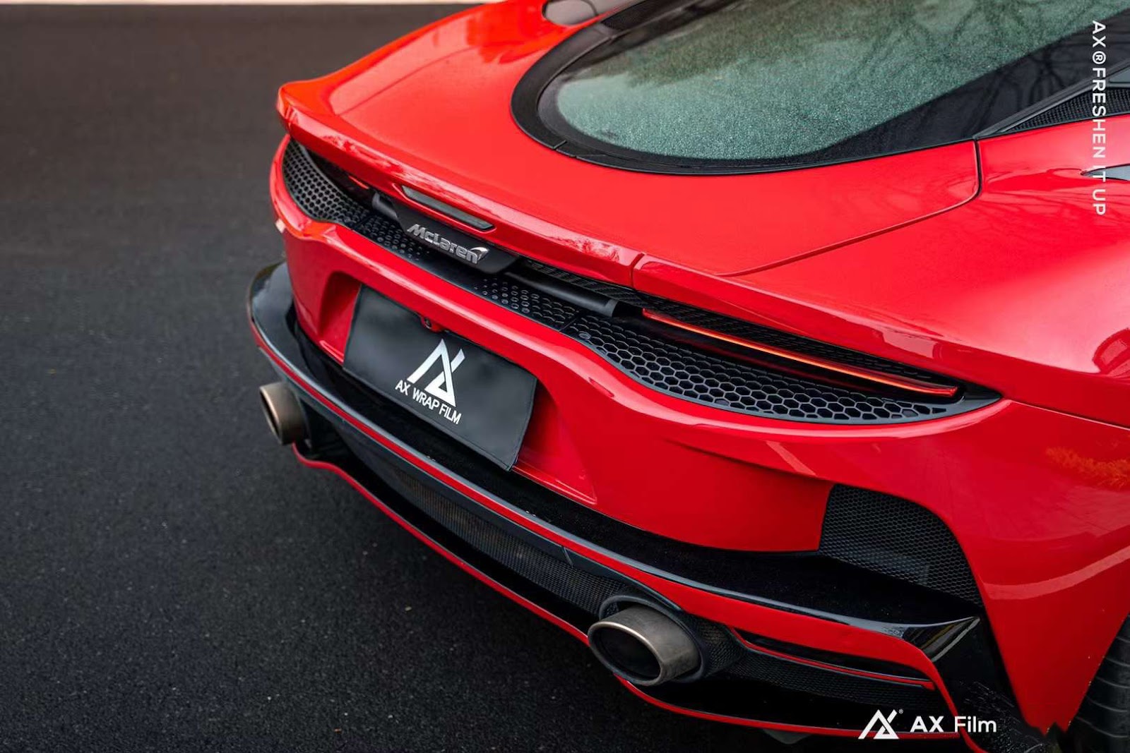 sieu-xe-mclaren-dan-ax-wrap-film-mau-carmine-red-4.jpg