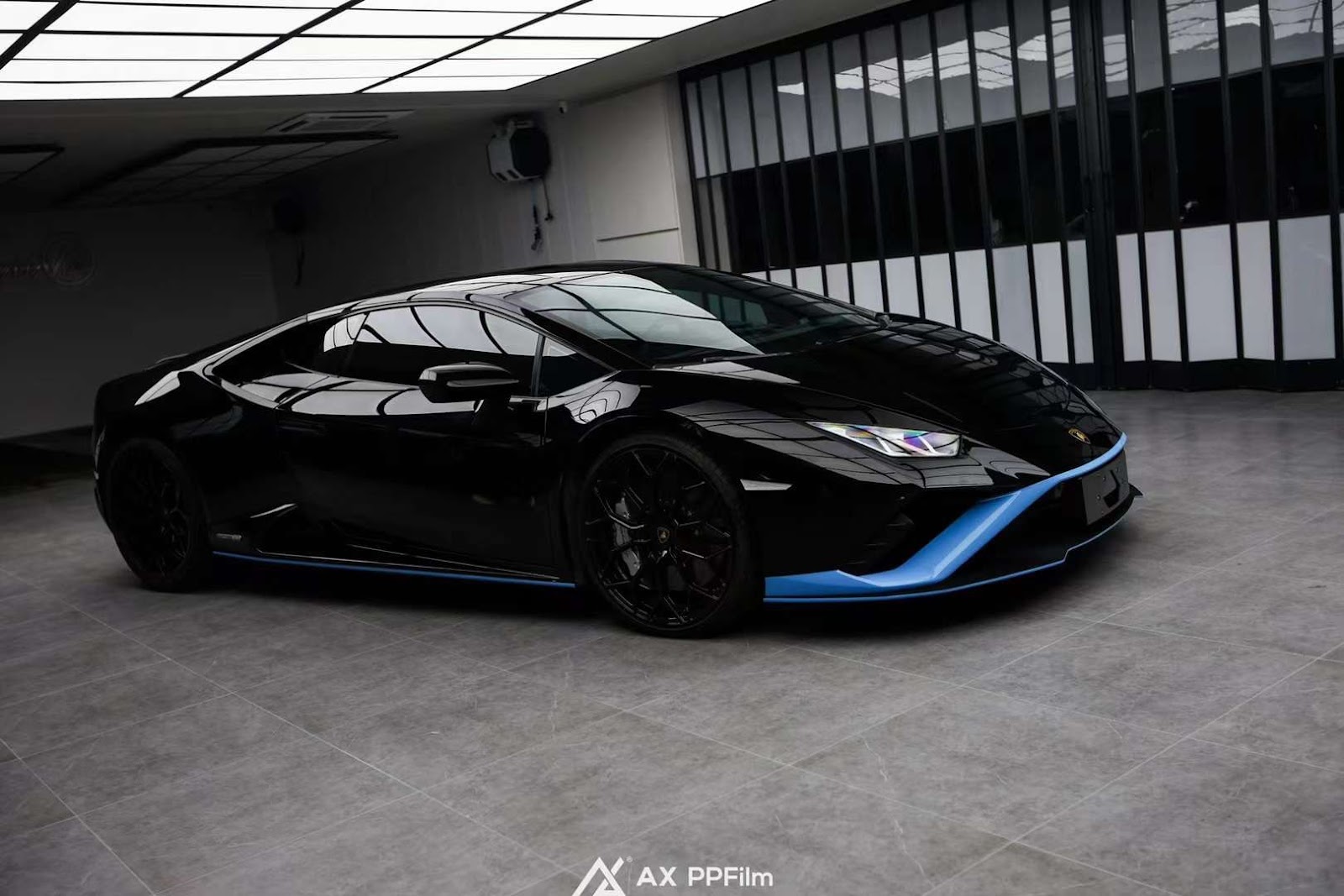 lamborghini-huracan-evo-dan-ax-color-ppf-super-black-4.jpg