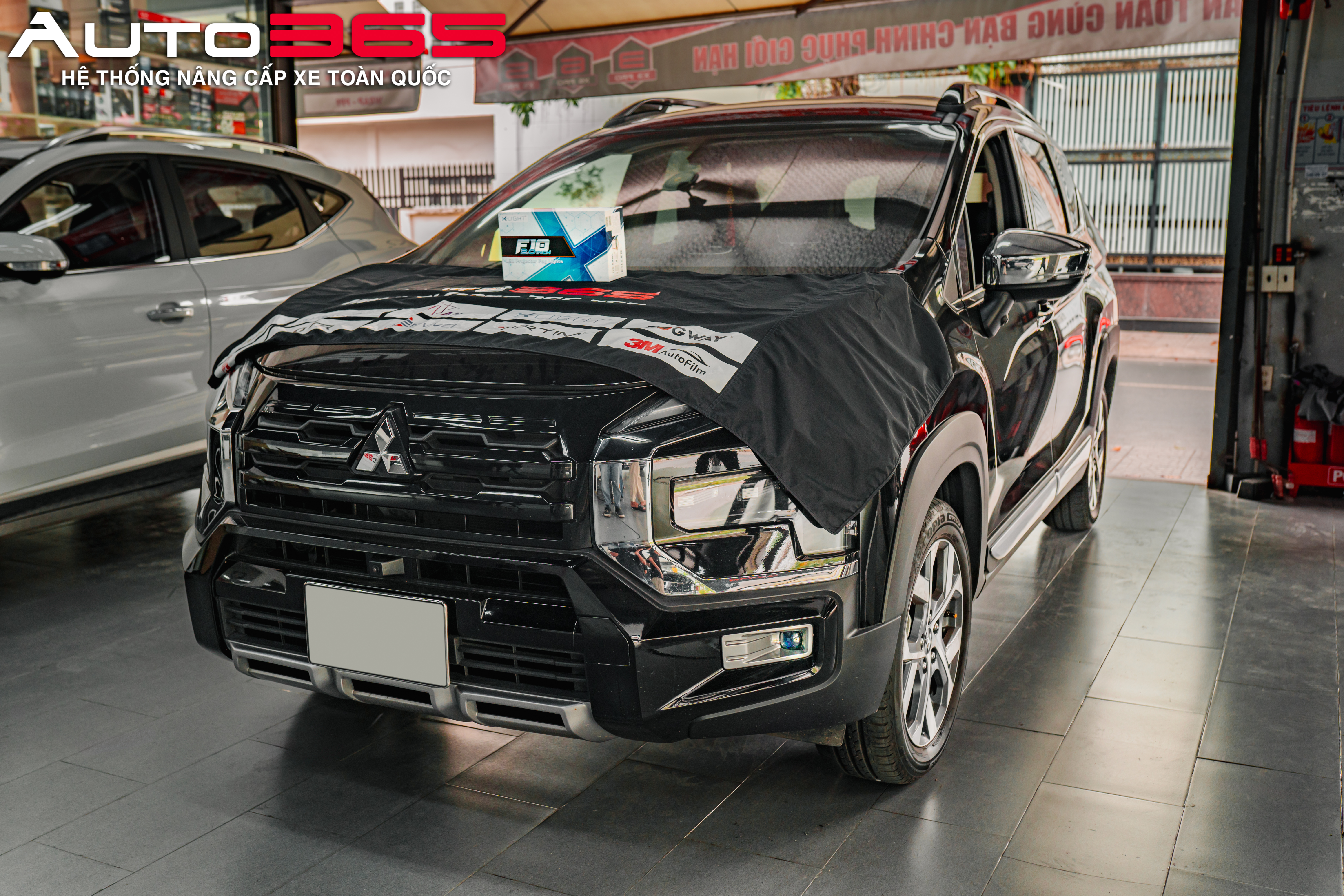 cac-doi-xe-mitsubishi-xpander-cross-4.jpg