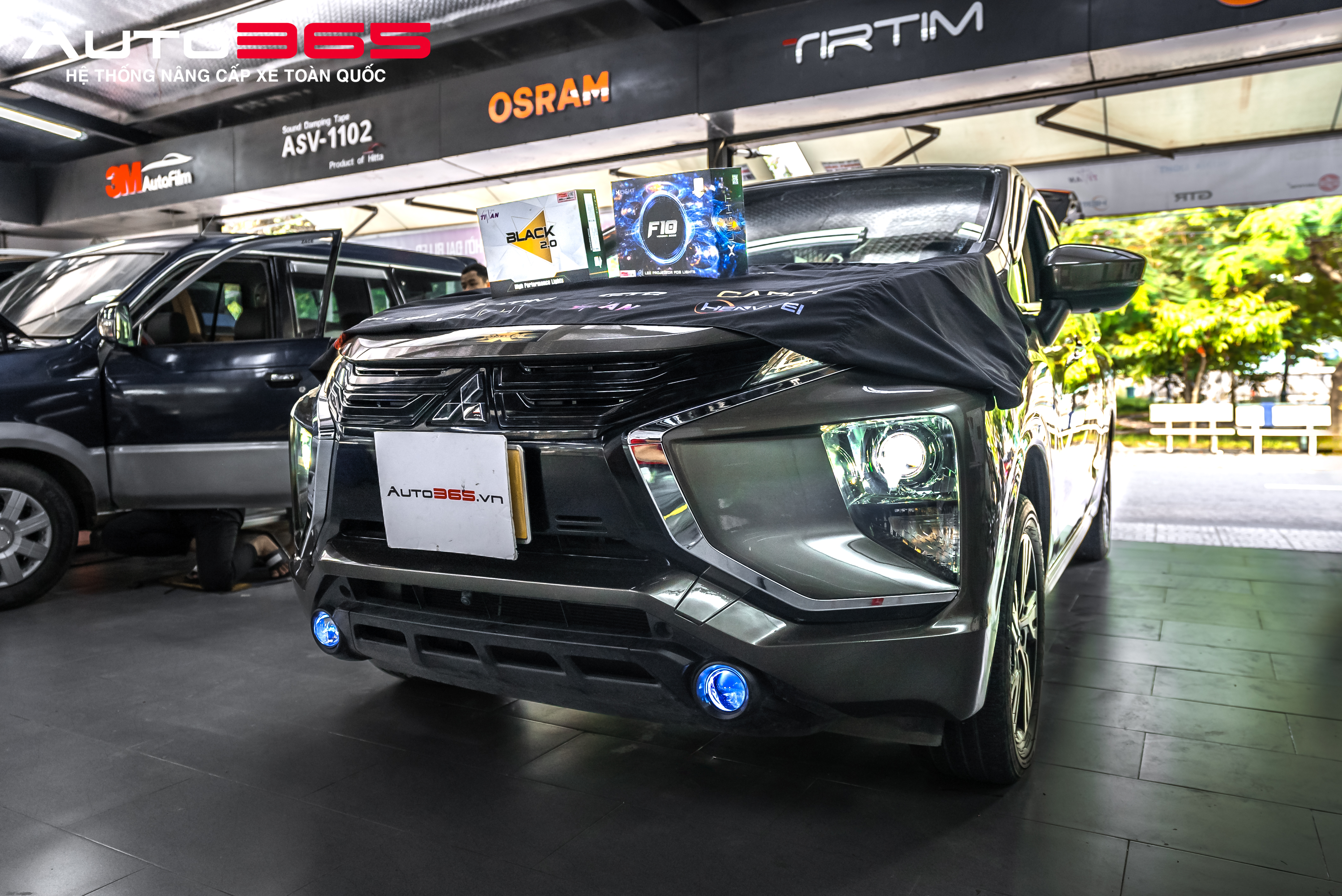 cac-doi-xe-mitsubishi-xpander-cross-6.jpg