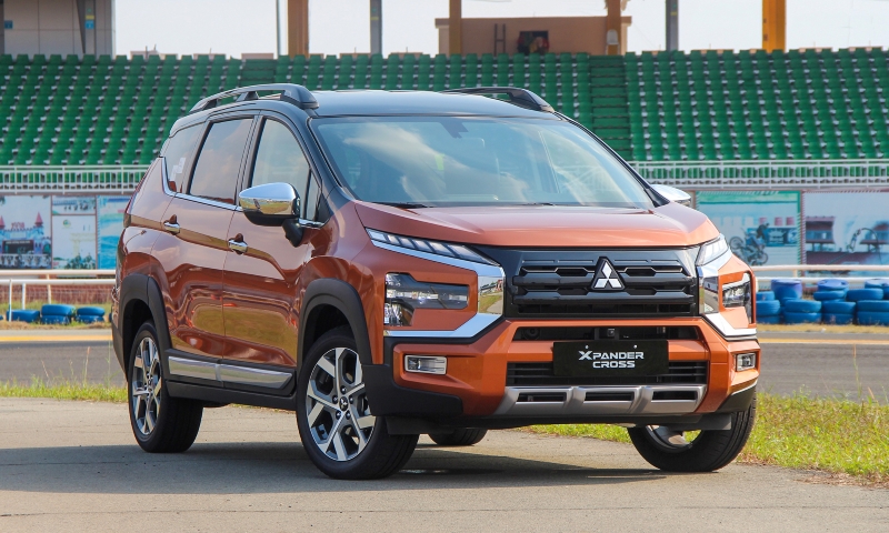cac-doi-xe-mitsubishi-xpander-cross-9.jpg