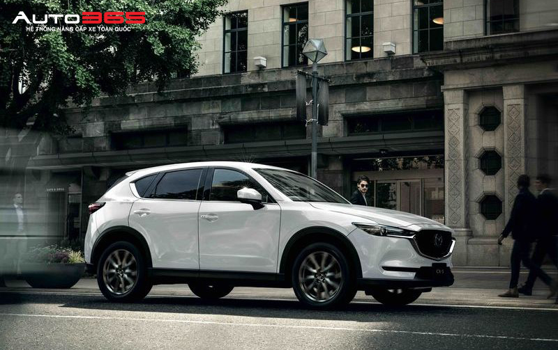 mazda-do-den-bi-gam-xlight-f10-20-2024-1.jpg