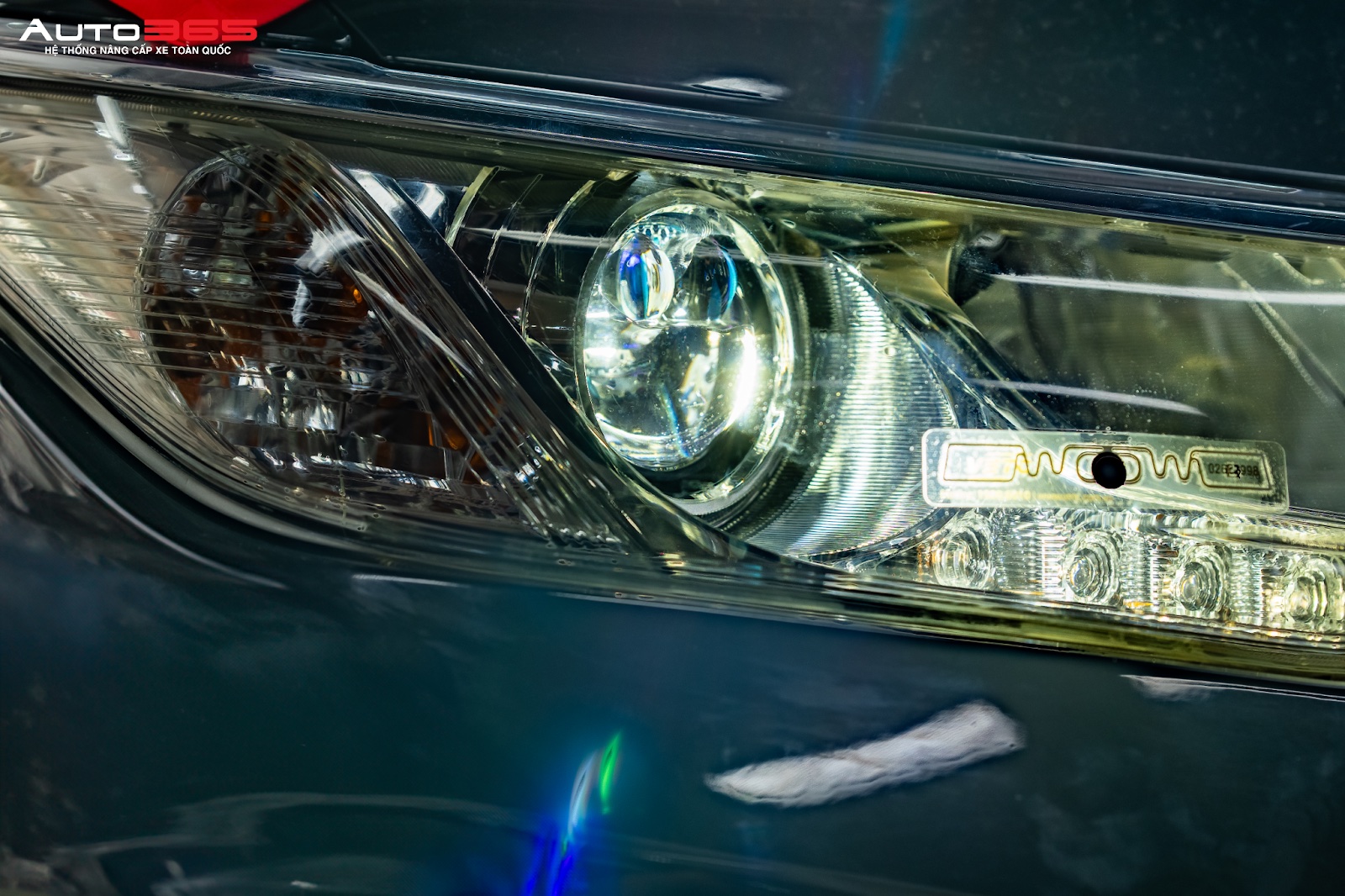 hinh-anh-xe-lap-bi-led-x-light-911-12.jpeg