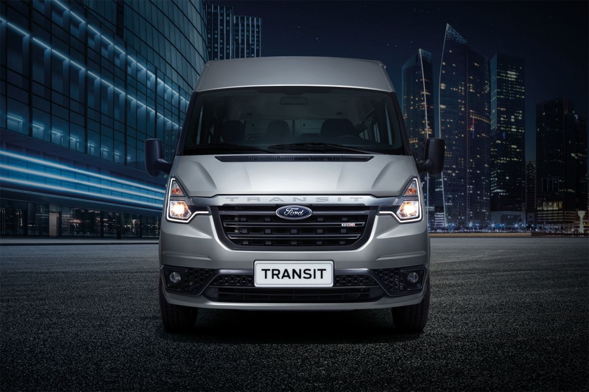 cac-doi-xe-ford-transit-8.jpg