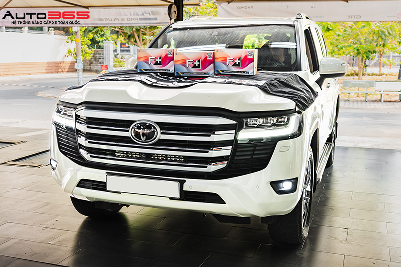 toyota-land-cruiser-2021-do-den-f-pro-5.jpg