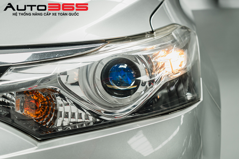 toyota-vios-do-combo-den-va-phim-cach-nhiet-3.jpg