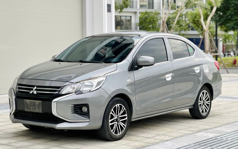 mitsubishi-attrage-la-mau-sedan-da-dung-cho-khach-hang-viet-5.jpg