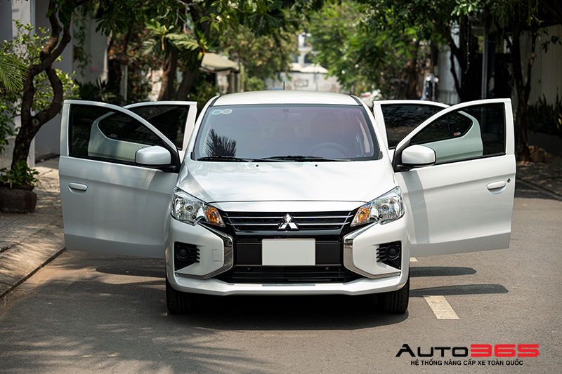 quy-trinh-dan-phim-cach-nhiet-o-to-chuyen-nghiep-tai-auto365-9.jpg