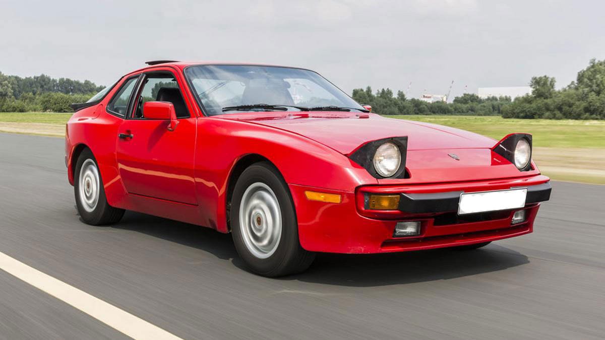 Porsche 944