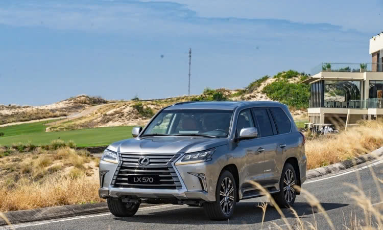 bang-gia-xe-lexus.jpg