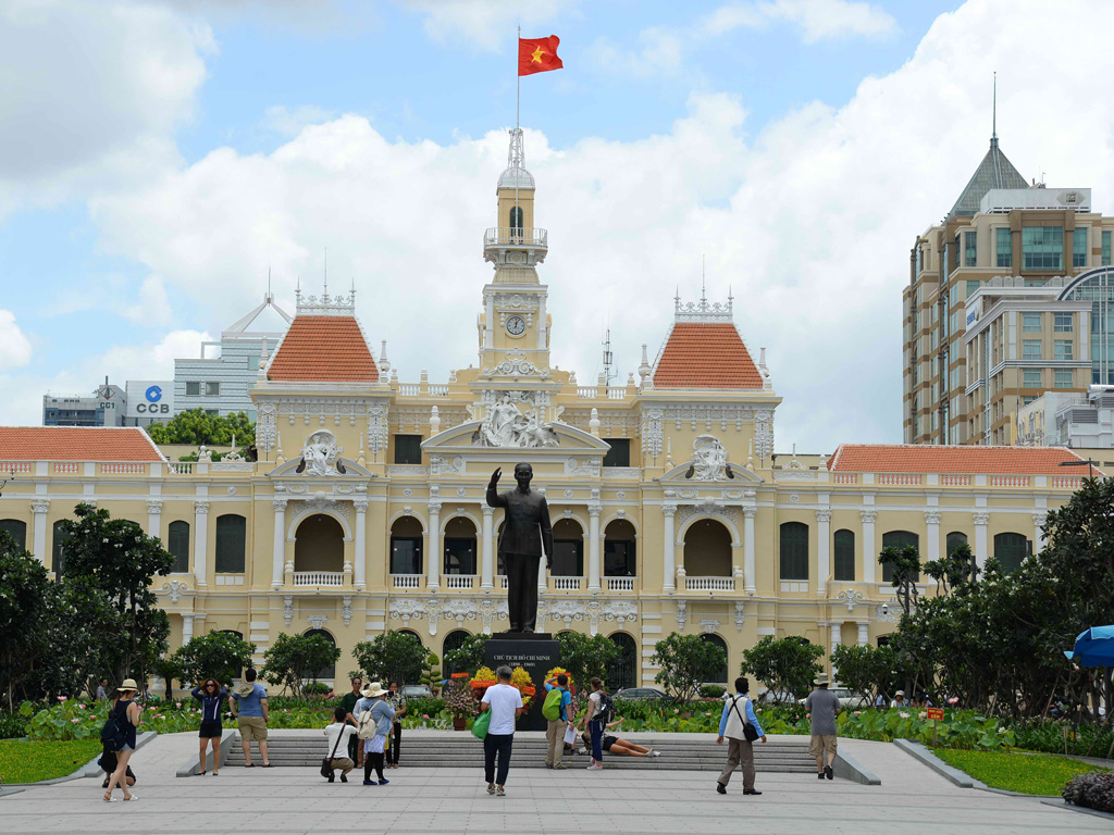 trung-tam-hanh-chinh.jpg
