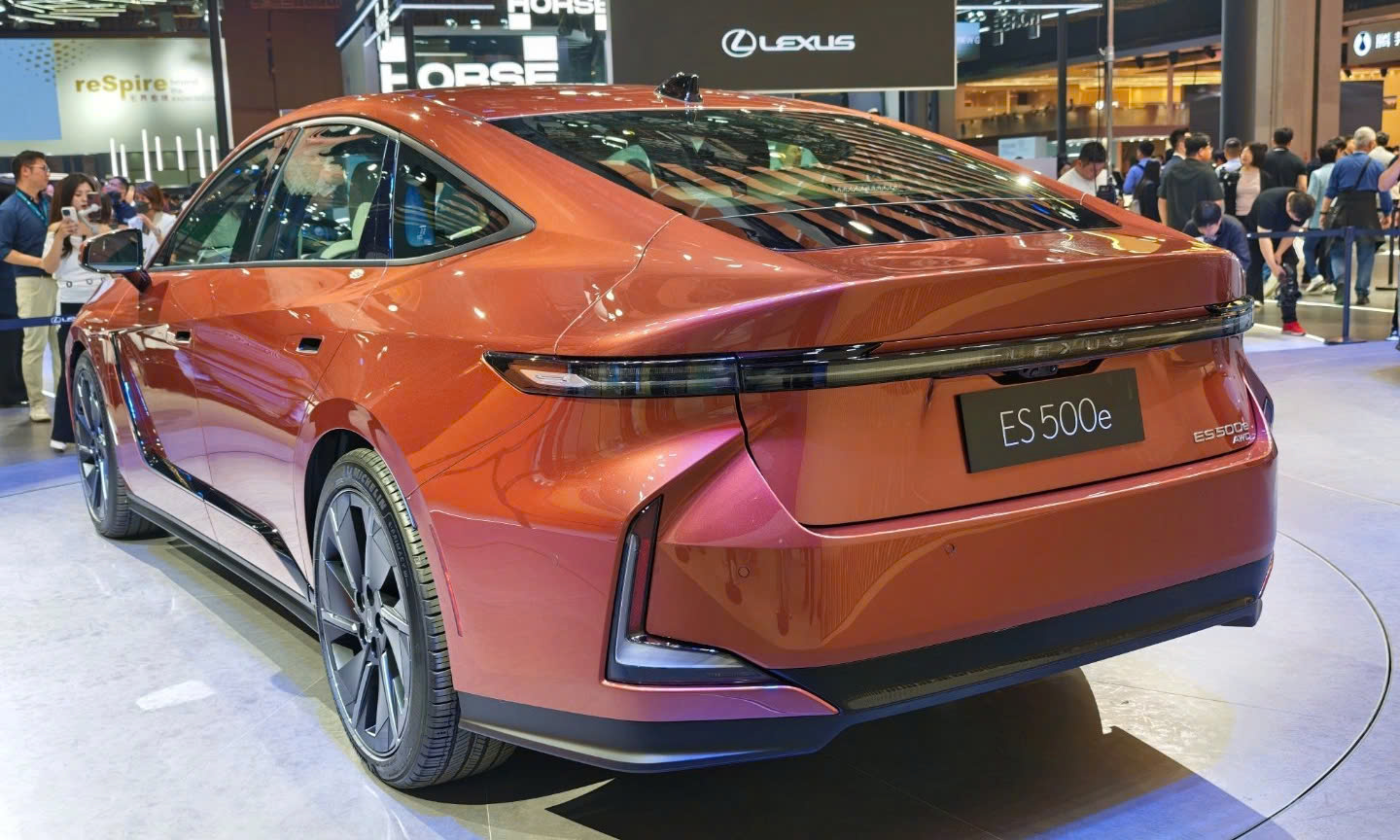 lexus-es-2026-2.jpg