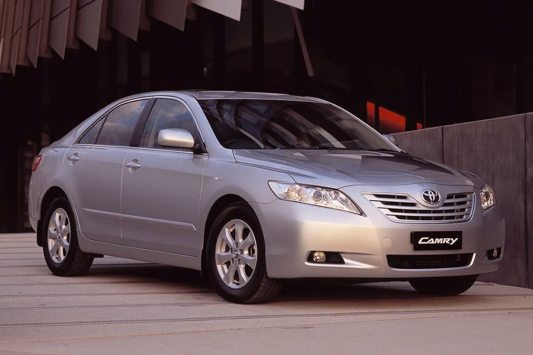 den-pha-toyota-camry-2006-khong-hoat-dong-1.jpg
